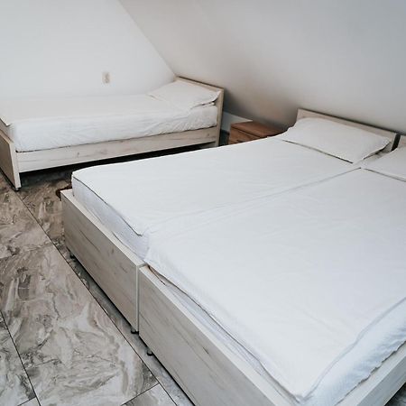 Apartment Attic Sibiu Exteriör bild