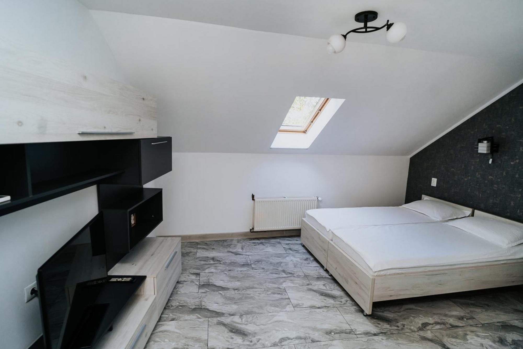 Apartment Attic Sibiu Exteriör bild
