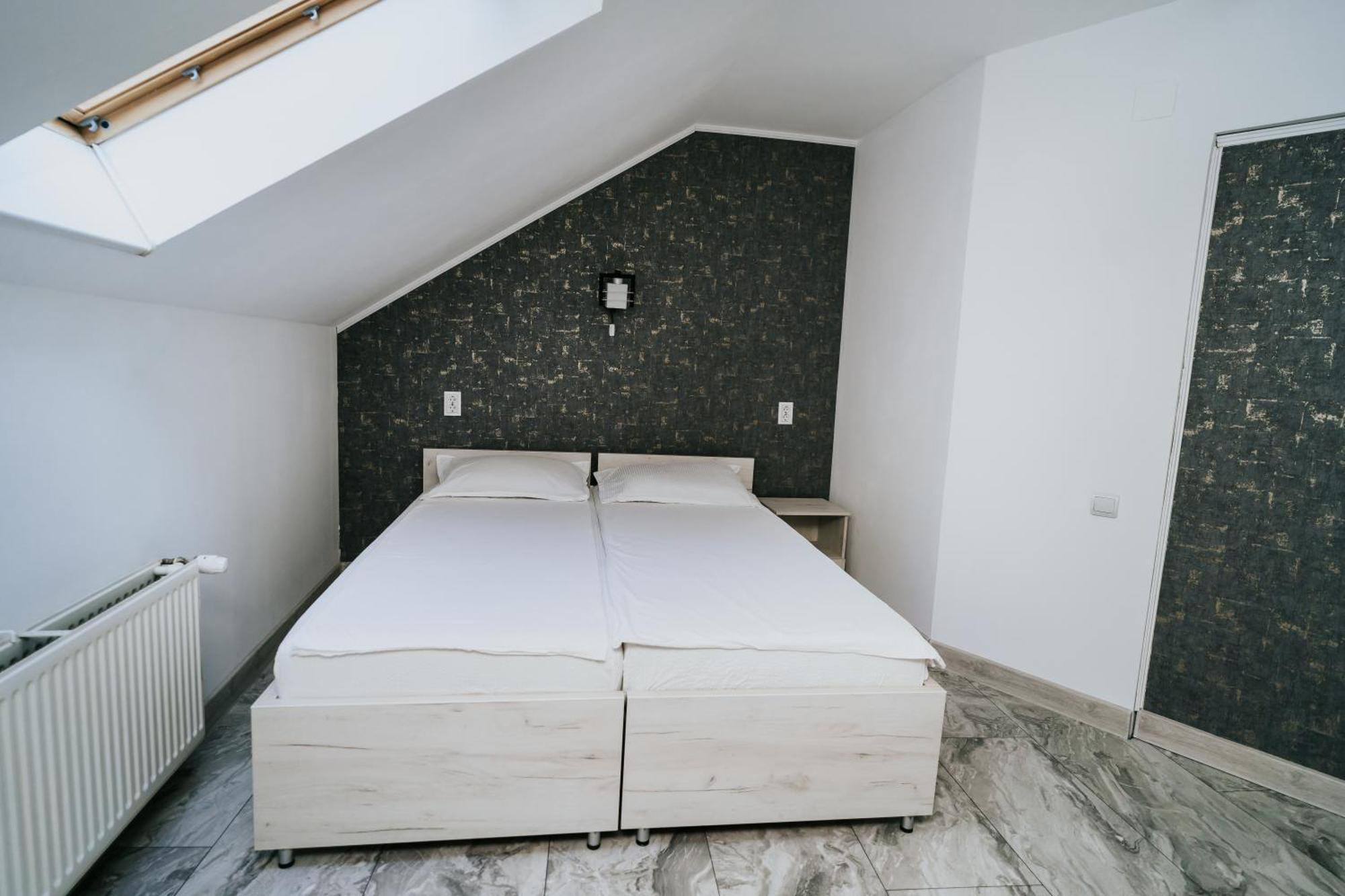 Apartment Attic Sibiu Exteriör bild
